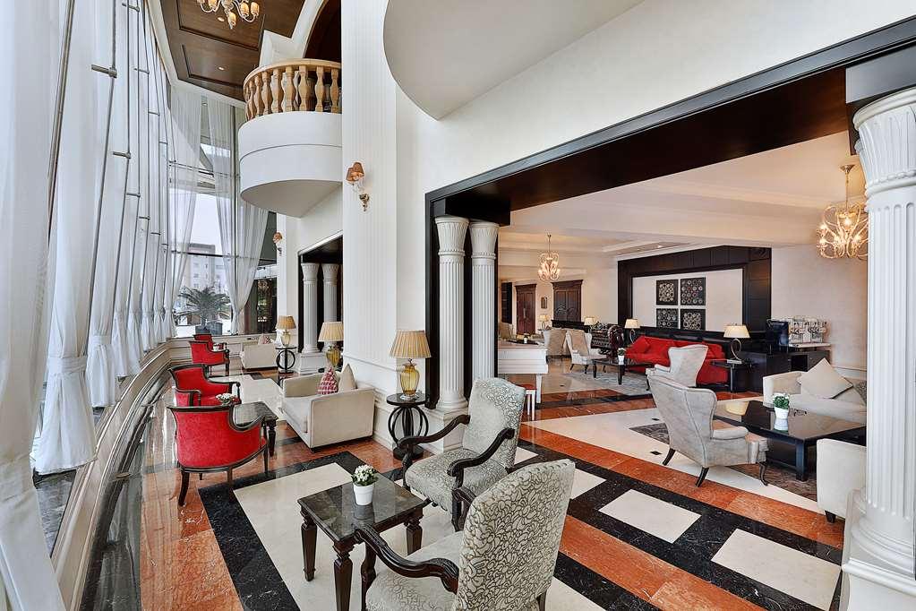 Hilton Beirut Habtoor Grand Hotel Interior foto
